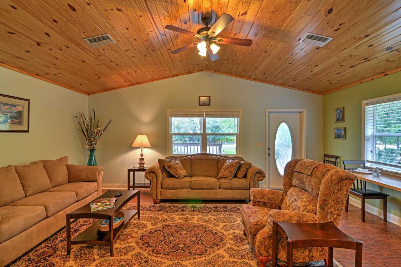 Crystal River Cottage On 1 Acre With Deck And Porch! Yankeetown Экстерьер фото
